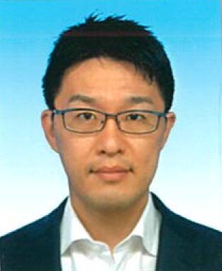 中村 亮介